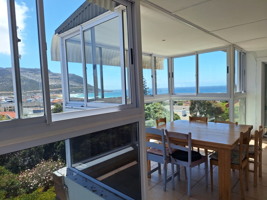 To Let 3 Bedroom Property for Rent in Fish Hoek Western Cape